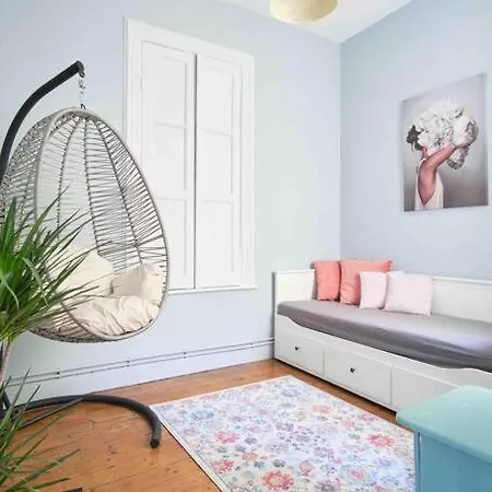 Apartment Modern&old Style Flat In The Center Of Cihangir Istanbul